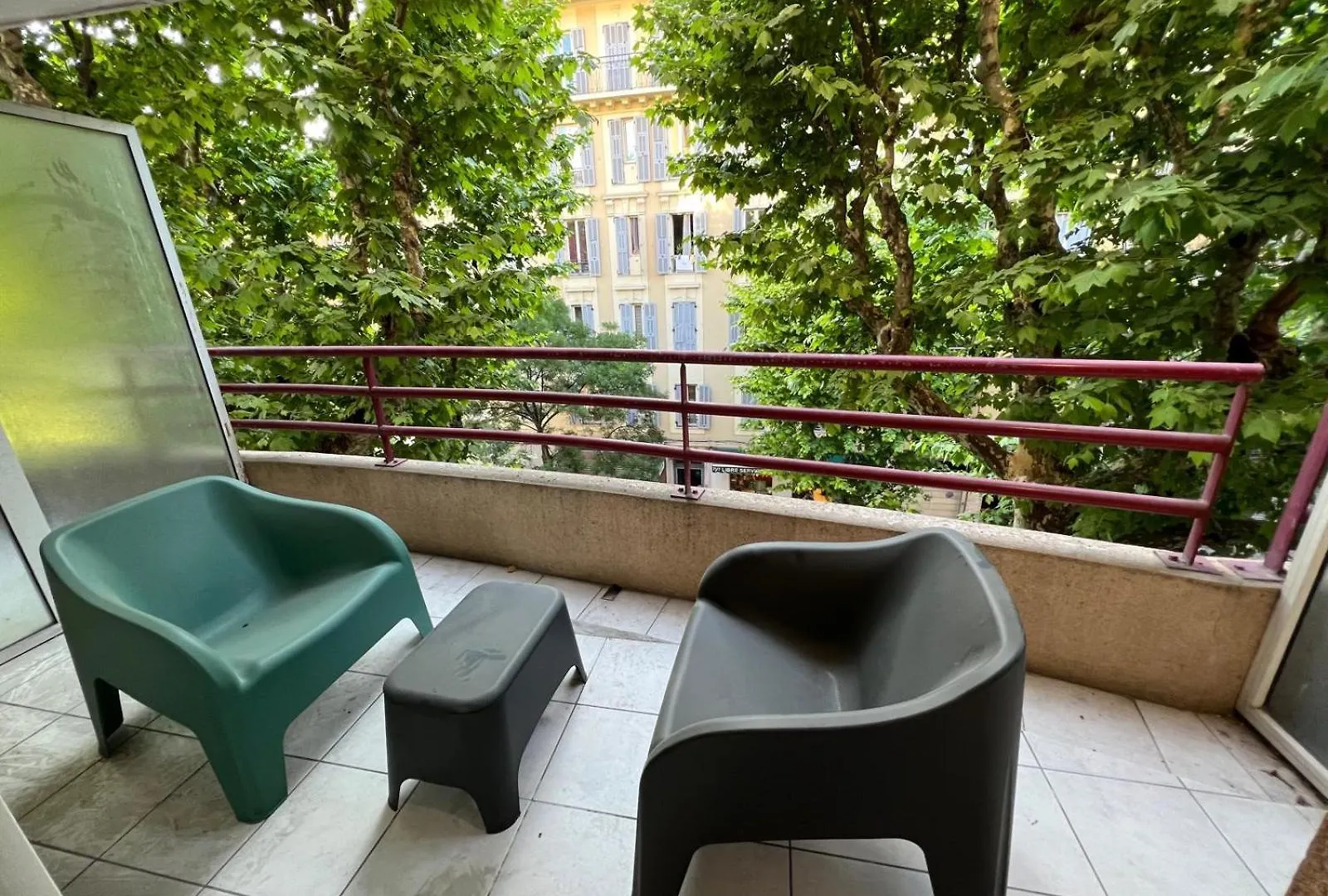 Sunny Studio With Terrace نيس