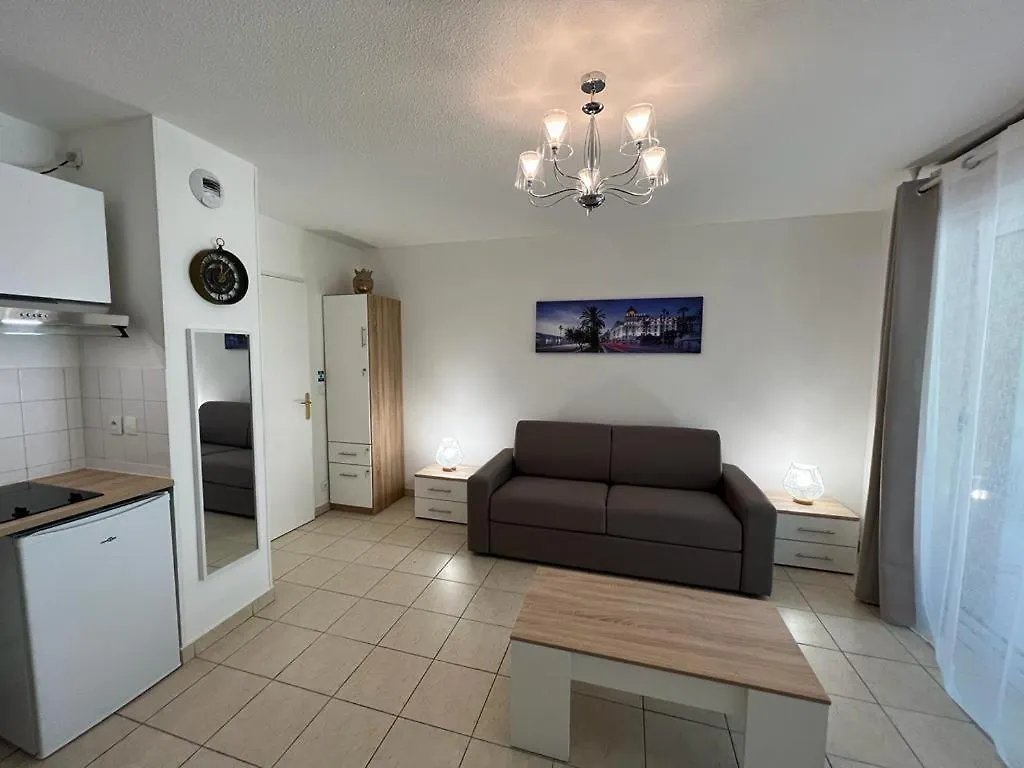 Apartment Sunny Studio With Terrace Nice